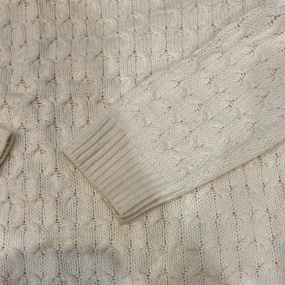 White Cable knit Sweater - Picture 2 of 4